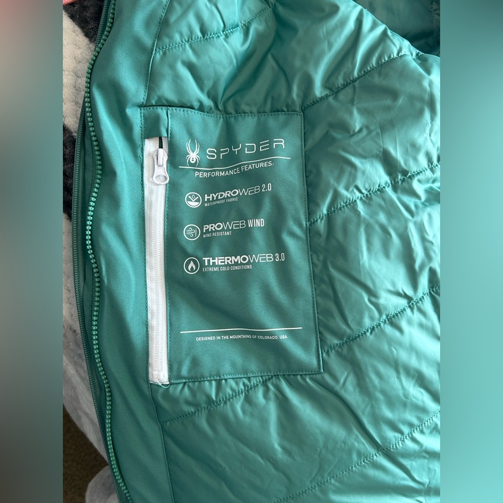 Women’s Spyder 3 in 1 Green n white winter Jacket - Picture 14 of 16